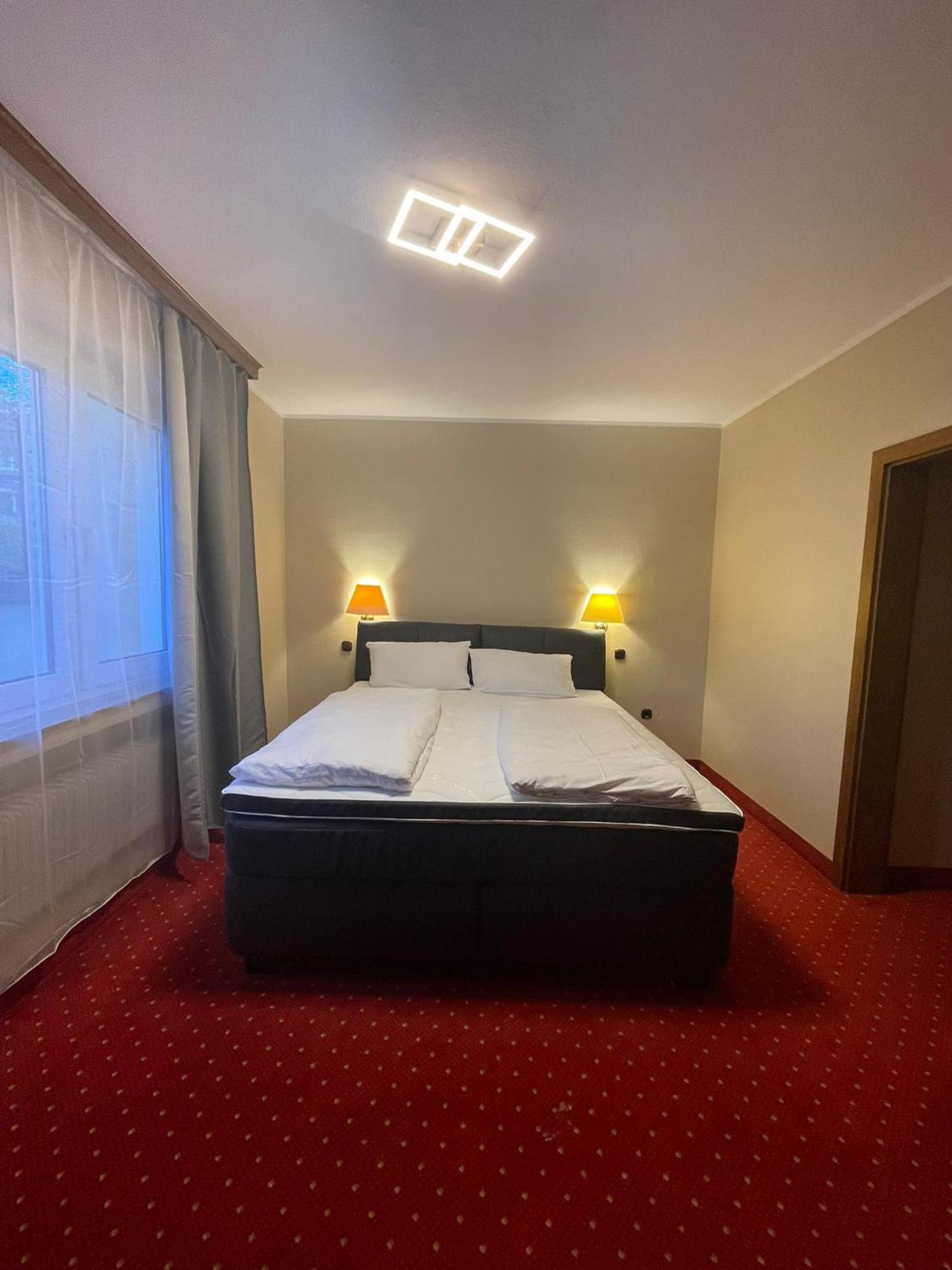 Sun Hotel Эссен Экстерьер фото