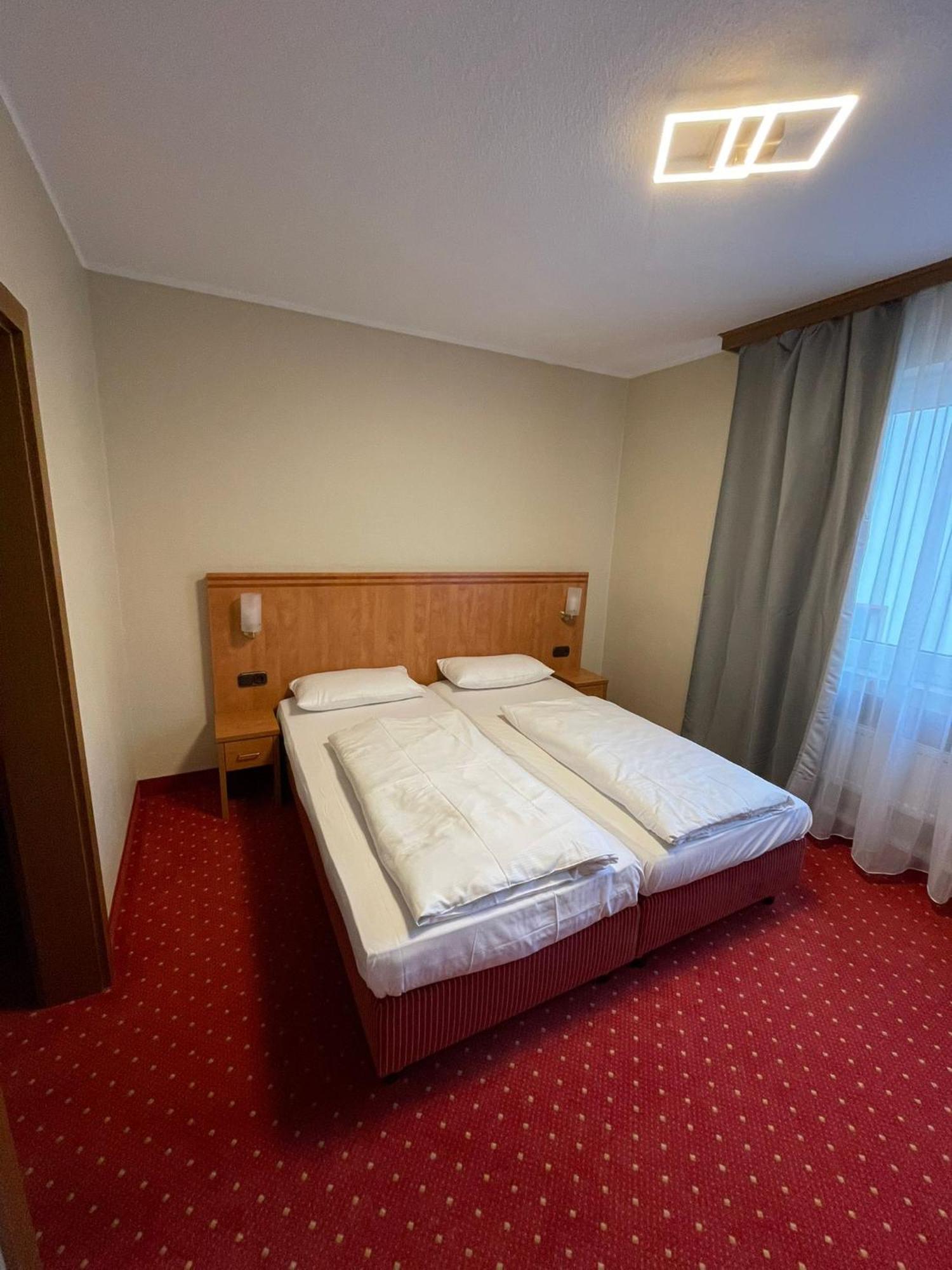 Sun Hotel Эссен Экстерьер фото